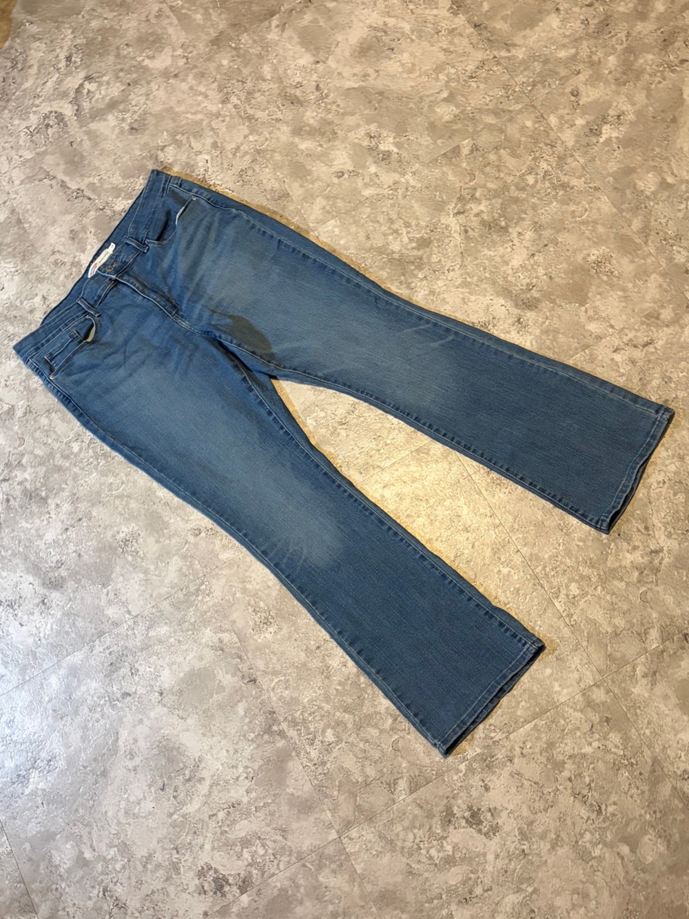 Levi strauss mid rise bootcut denim jeans medium wash size 14